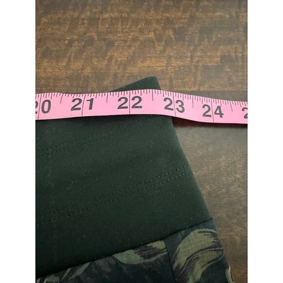 Athleta Trekkie North Printed Jogger Pants Floral Size 24 Plus - Picture 11 of 13